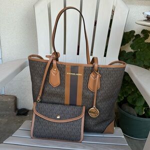 Brown / Acorn Micheal Kors Tote with detachable pouch